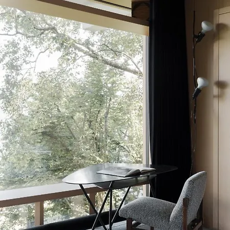 Larium - Bed & Breakfast Pigra