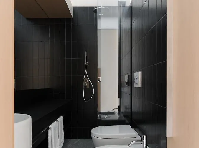 Larium - Bed & Breakfast Pigra